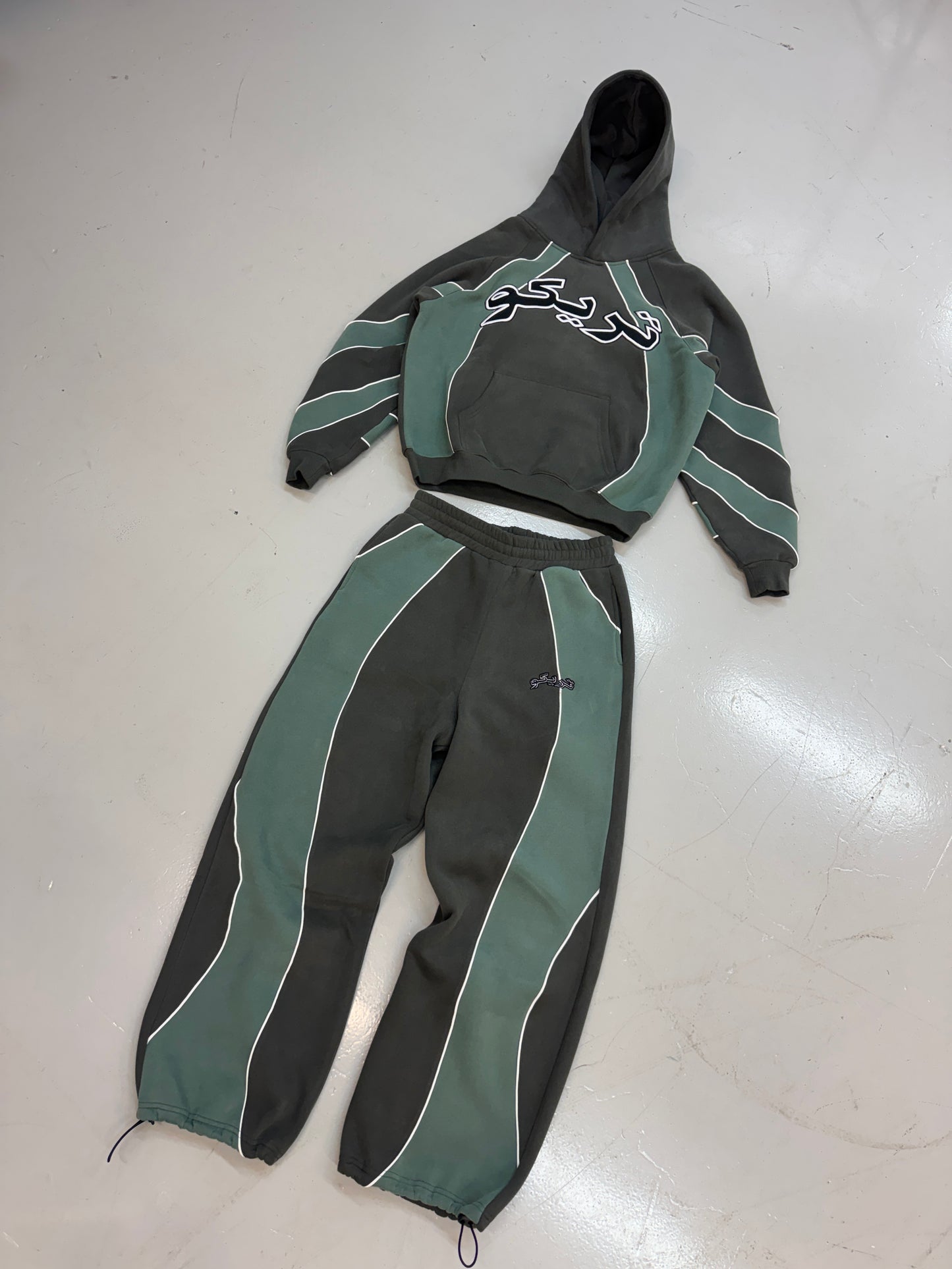 ARABIC LOGO SWEATPANTS