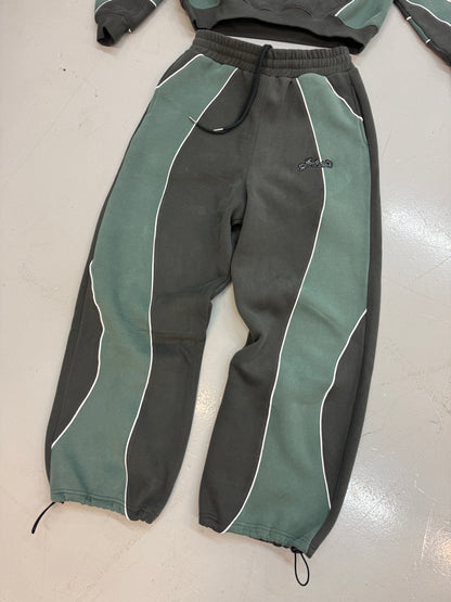 ARABIC LOGO SWEATPANTS