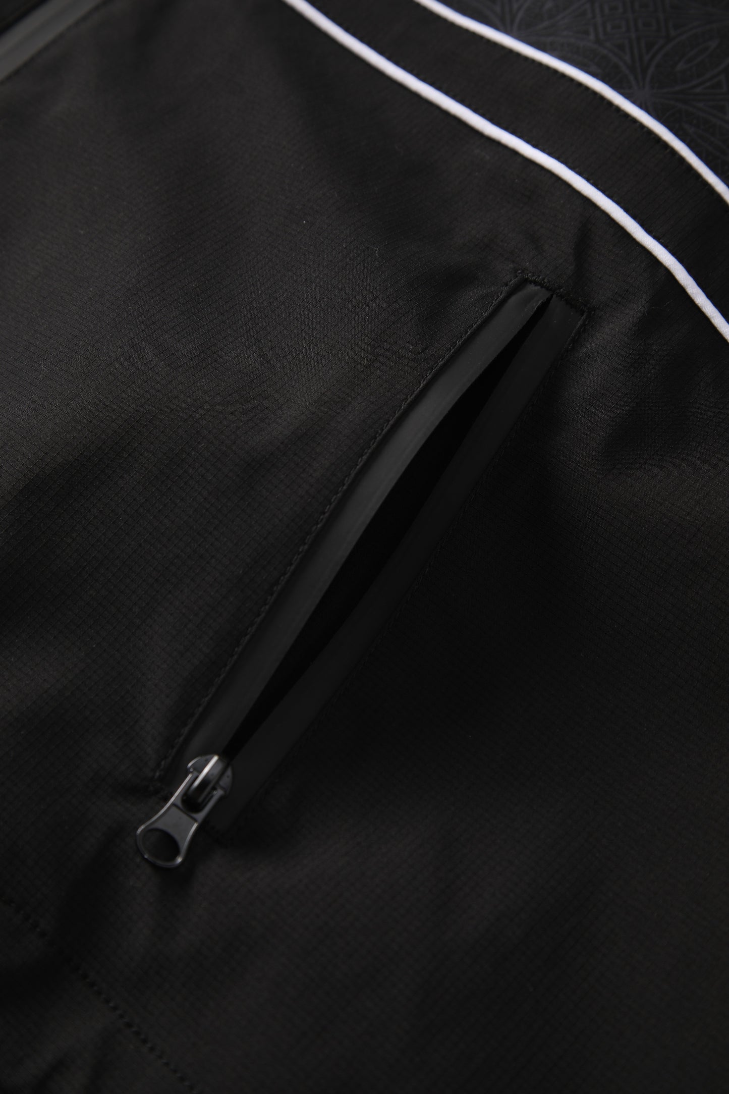 ARABIC WATERPROOF SHELL JACKET